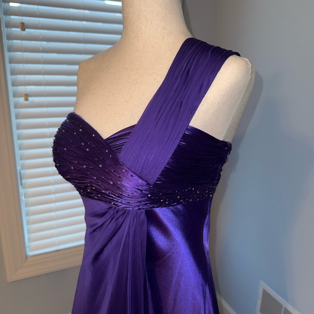 Elegant Purple One-Shoulder Dress Size 5/6